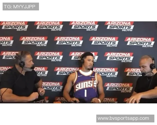 布克回应连吃两次技术犯规称裁判未看见错误导致掘金获得球权