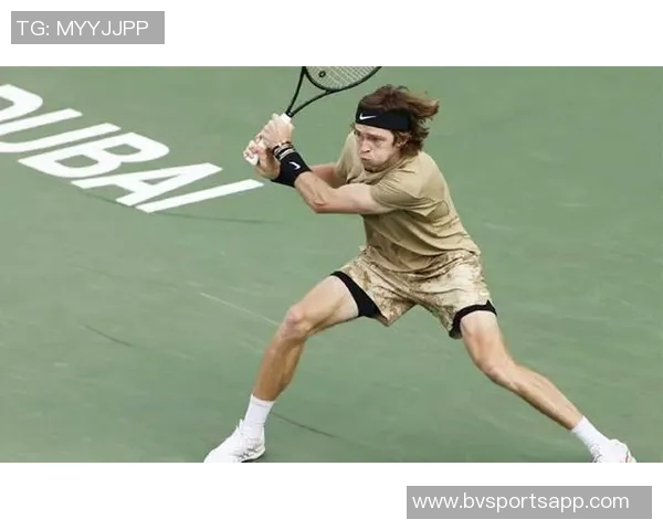 克尼佩尔半场表现惊艳6中4三分球3记轻松拿下11分2篮板1助攻 克尼佩尔半场表现惊艳6中4三分球3记轻松拿下11分2篮板1助攻