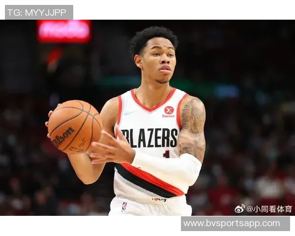 安芬尼西蒙斯在球队中寻找自我与胜利的平衡之道 安芬尼西蒙斯在球队中寻找自我与胜利的平衡之道