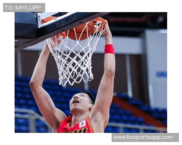 老里表示为球员感到自豪称胜利源于坚持不懈的团队精神