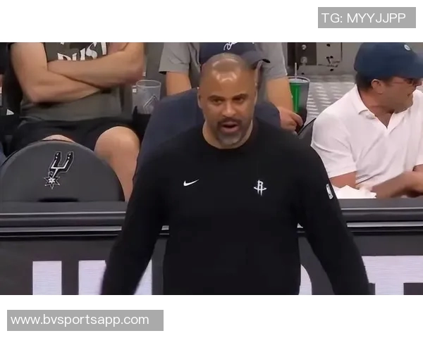 乌度卡回顾比赛：抢球拼抢激烈久违的场面让人振奋